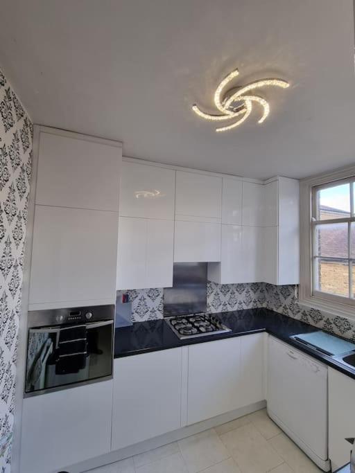 Beautiful Apartment In The Heart Of Rochester Рочестер Екстер'єр фото